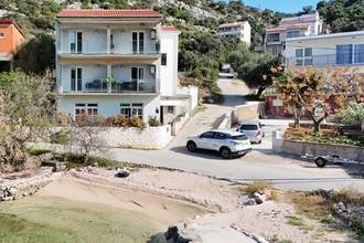 Thumbnail von Mehrfamilienhaus in erster Reihe zum Meer