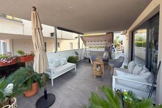 Thumbnail von Wohnung mit großem Garten, Sommerküche und Meerblick
