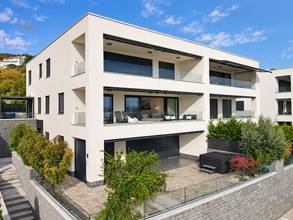 Thumbnail von Wohnung mit überdachter Terrasse und Panoramablick aufs Meer