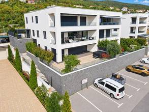 Thumbnail von Wohnung mit überdachter Terrasse und Panoramablick aufs Meer