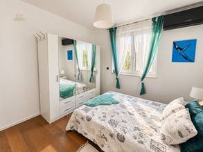 Thumbnail von Wohnung mit überdachter Terrasse und Panoramablick aufs Meer