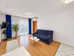 Thumbnail von Wohnung mit Meerblick, zwei Terrassen, Garage und Dachboden
