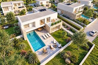 Thumbnail von Neubauvilla mit Pool, Garage und Meerblick