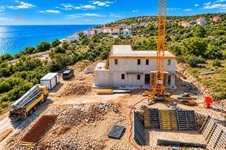 Thumbnail von Neubauvilla mit Pool, Garage und Meerblick