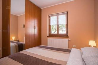 Thumbnail von Luxuriöses Haus mit beheiztem Pool, vier Wohneinheiten und Meerblick