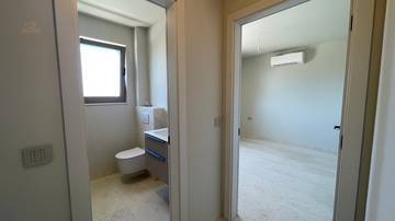 Thumbnail von Neubauwohnung mit überdachter Terrasse und Meerblick