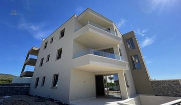 Thumbnail von Neubauwohnung mit überdachter Terrasse und Meerblick