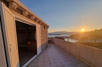 Thumbnail von Steinhaus in zweiter Reihe zum Meer mit Meerblick