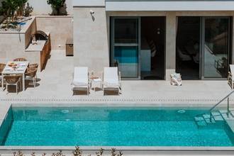 Thumbnail von Neubauvilla mit Wellnessbereich, Pool und weitem Meerblick