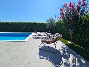 Thumbnail von Neubauvilla mit Swimmingpool und Meerblick, 250 Meter zum Strand