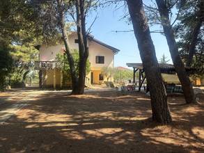 Thumbnail von Haus mit großem Garten und Meerblick nahe dem Strand