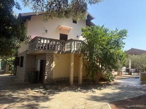 Thumbnail von Haus mit großem Garten und Meerblick nahe dem Strand