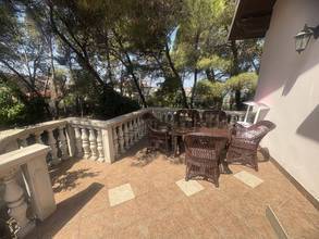 Thumbnail von Haus mit großem Garten und Meerblick nahe dem Strand
