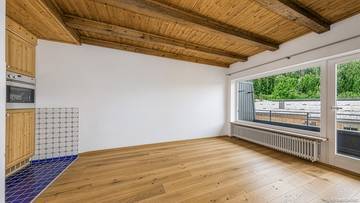 Thumbnail von Dachgeschosswohnung an der Skipiste mit Kaiserblick