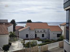 Thumbnail von Modern ausgestattetes Apartment mit Meerblick, Terrasse und Stellplatz