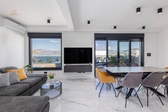 Thumbnail von Neue Reihenhäuser mit Pool, Dachterrasse und Sommerküche