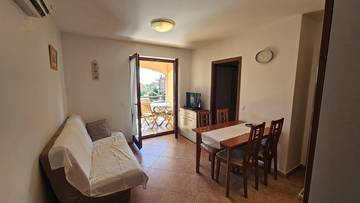 Thumbnail von Apartment mit zwei Eingängen, Gemeinschaftspool und Blick aufs Meer