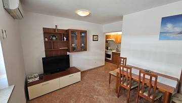 Thumbnail von Apartment mit zwei Eingängen, Gemeinschaftspool und Blick aufs Meer