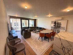 Thumbnail von Neue Luxuswohnung mitten in der Stadt, nur Schritte vom Strand