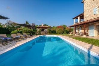 Thumbnail von Rustikale Steinvilla mit Pool und Whirlpool