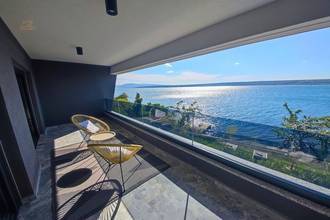 Thumbnail von Neu errichtete Villa unmittelbar am Ufer, eigener Strandzugang und Pool