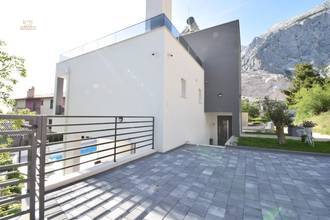 Thumbnail von Neu gebaute Villa, eingefriedetes Grundstück, Jacuzzi auf dem Dach