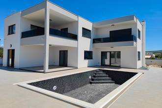 Thumbnail von Villa im Bau mit eigenem Pool und weiter Aussicht über das Archipel