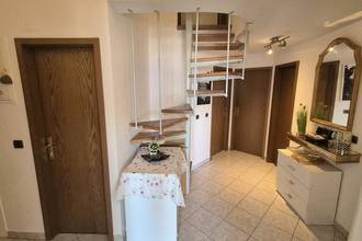 Thumbnail von Geräumige Wohnung auf zwei Ebenen mit Loggia, Balkon und Meerblick