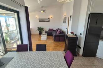 Thumbnail von Geräumige Wohnung auf zwei Ebenen mit Loggia, Balkon und Meerblick