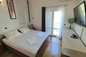 Thumbnail von Geräumige Wohnung auf zwei Ebenen mit Loggia, Balkon und Meerblick