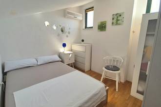 Thumbnail von Geräumige Wohnung auf zwei Ebenen mit Loggia, Balkon und Meerblick