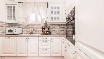 Thumbnail von Außergewöhnliches Anwesen mit Pool, Jacuzzi, Tennisplatz und Kinderspielplatz