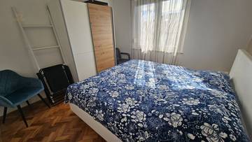 Thumbnail von Möbliertes Apartment am Hafen, Balkon mit freier Aussicht aufs Wasser