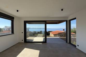 Thumbnail von Neu gebaute Wohnung mit 19 m² Balkon, Lift und zwei Stellplätzen