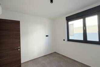 Thumbnail von Neu gebaute Wohnung mit 19 m² Balkon, Lift und zwei Stellplätzen