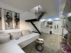 Thumbnail von Zweistöckiges Apartment mit Balkon, Keller und Stellplatz