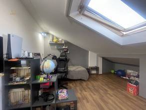 Thumbnail von Zweistöckiges Apartment mit Balkon, Keller und Stellplatz