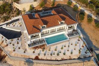 Thumbnail von Neubauvilla direkt am Wasser, 32.500 m² Grund, geheizter Swimmingpool und Spa
