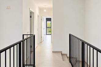 Thumbnail von Zweistöckige Neubauwohnung mit 123 m² Garten, Balkon und Stellplatz