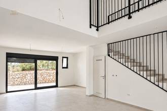 Thumbnail von Zweistöckige Neubauwohnung mit 123 m² Garten, Balkon und Stellplatz