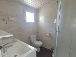Thumbnail von Freistehendes Haus mit Meerblick, zwei Wohneinheiten und Garten