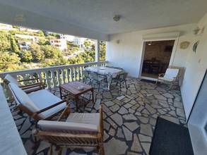 Thumbnail von Freistehendes Haus mit Meerblick, zwei Wohneinheiten und Garten