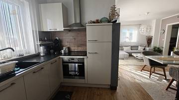 Thumbnail von Modernes Apartment mit großer Dachterrasse und Blick auf den Hafen