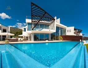 Thumbnail von Luxus-Haus in Sierra Blanca R2434334