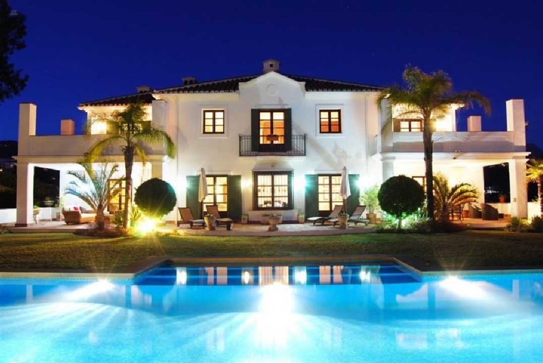 Luxus-Villa in Benahavis ALC2744 