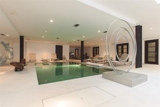 Thumbnail von Luxus-Villa in Los Monteros R2544002