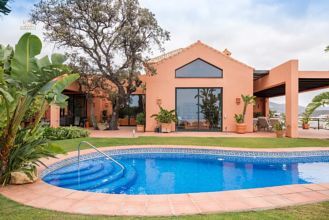 Thumbnail von Luxus-Villa in Altos de Los Monteros R2389370