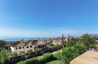 Thumbnail von Luxus-Villa in Sierra Blanca R2674664