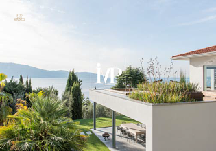 Thumbnail von Luxuriöse Designervilla mit Einliegerwohnung in Bestlage am Gardasee