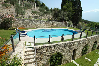 Thumbnail von Propiedad de lujo en Gargnano con vistas al lago y piscina